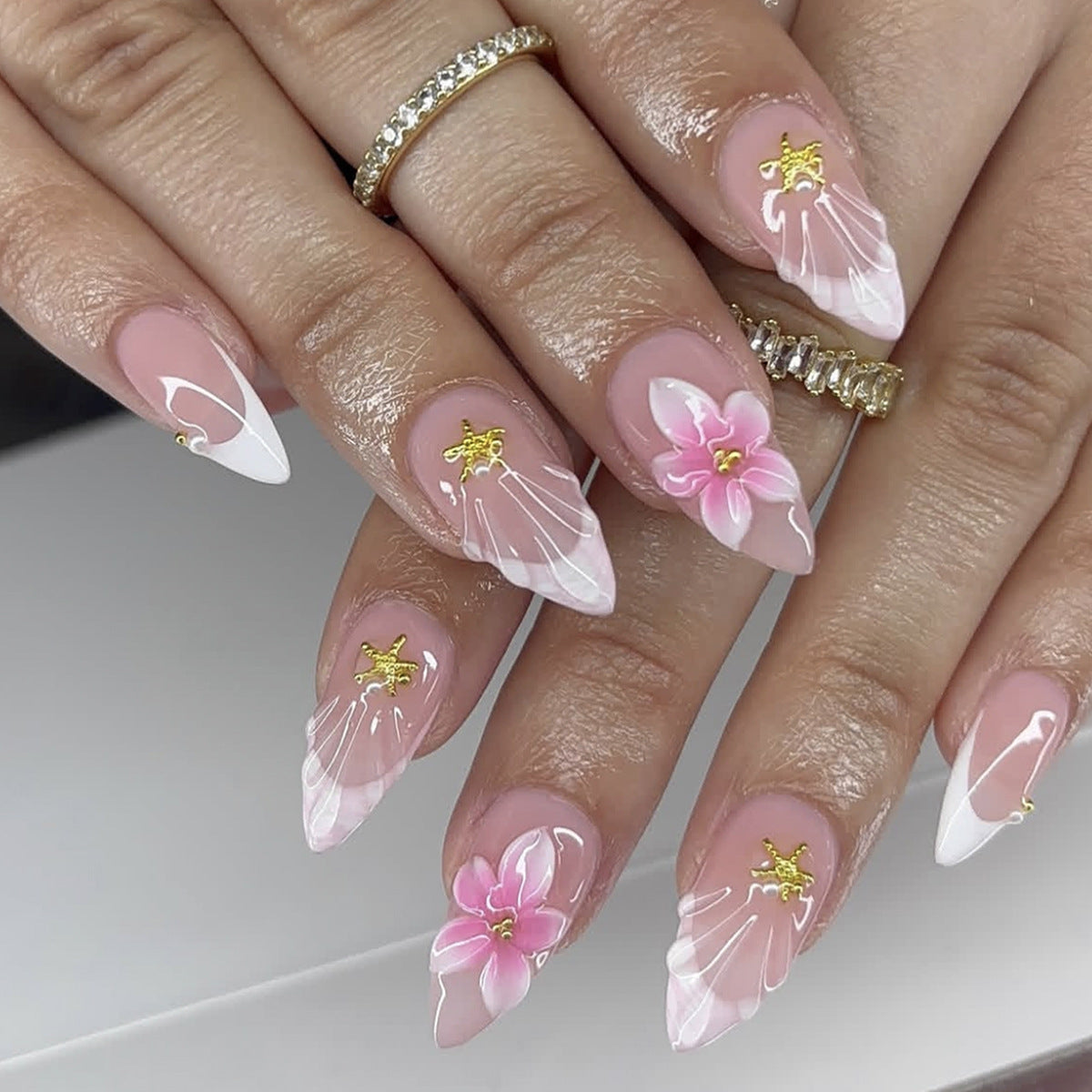 Florale Akzent Nagelkunst Brehn