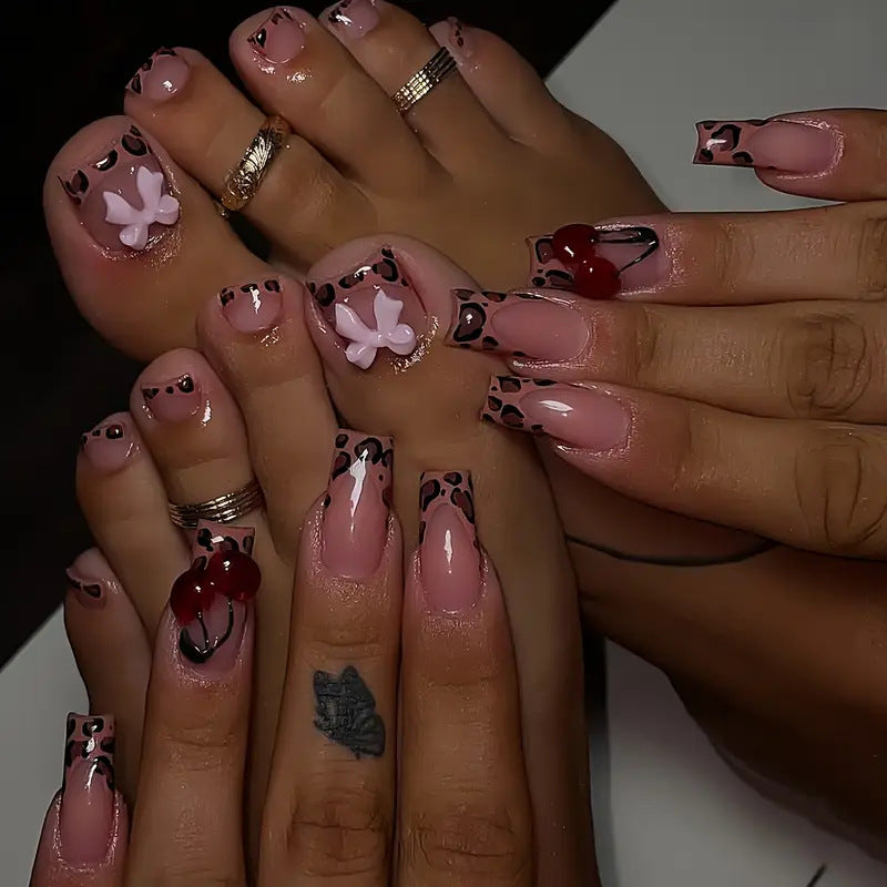 Florale Kunst Nagelset Brehn