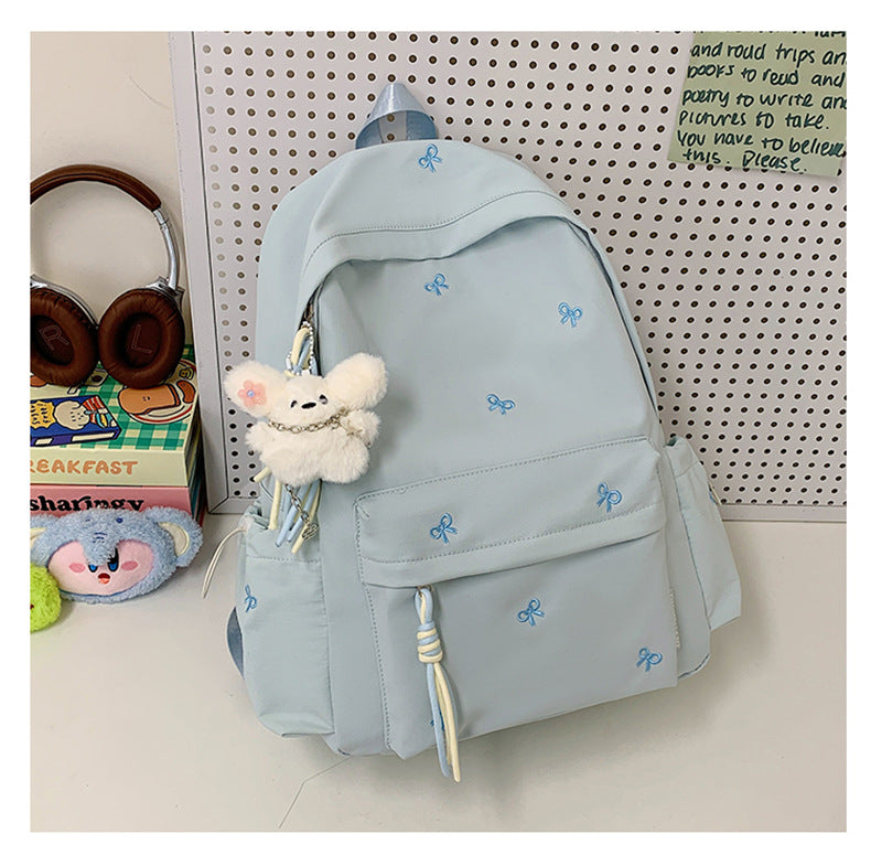 Charmant bestickter Schulrucksack