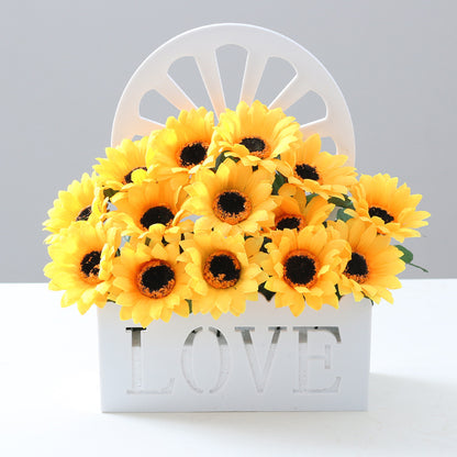 Dekorativer künstlicher Blumenstrauß