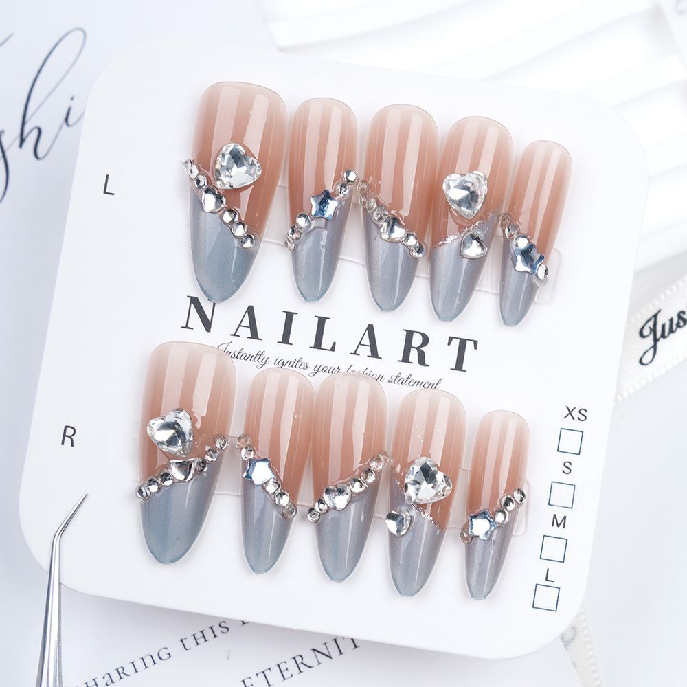Verspielte Cartoon-Themen Press-On Nägel Brehn
