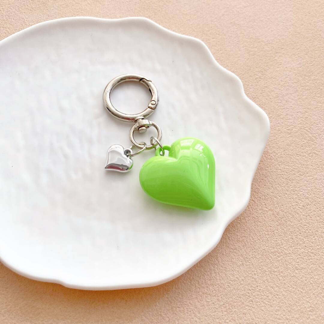 Herzförmiger Charm Schlüsselanhänger Brehn