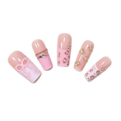 Schmucke Press-On Nagelspitzen Kollektion Brehn
