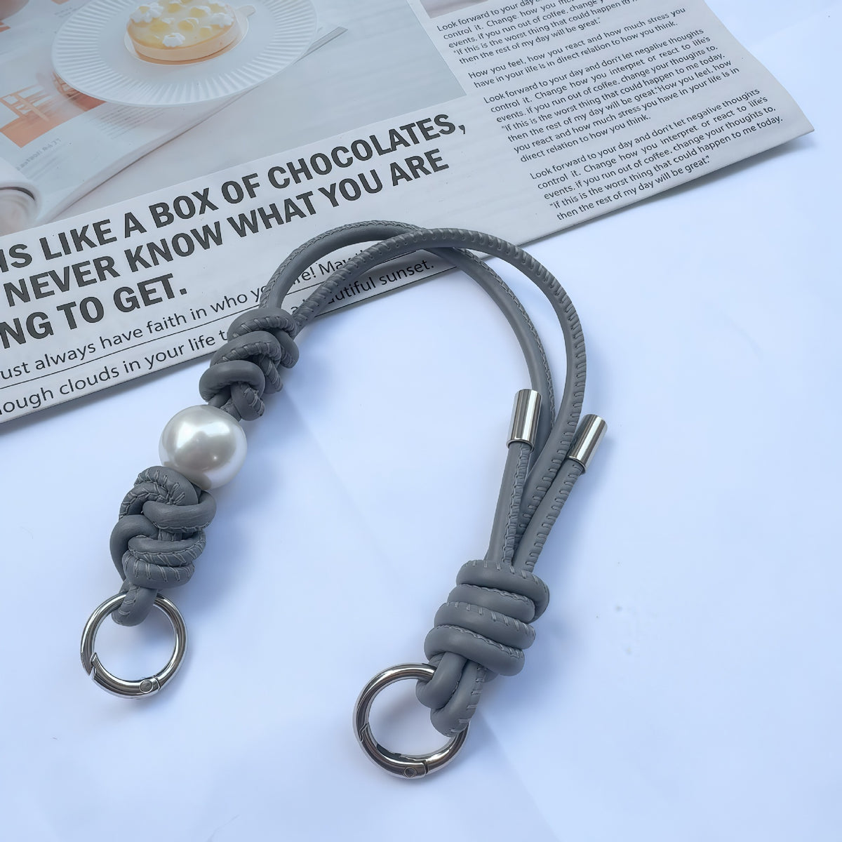Eleganter geknoteter Leder-Schlüsselanhänger Halter Brehn