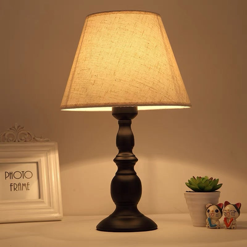 Elegante moderne Tischlampe