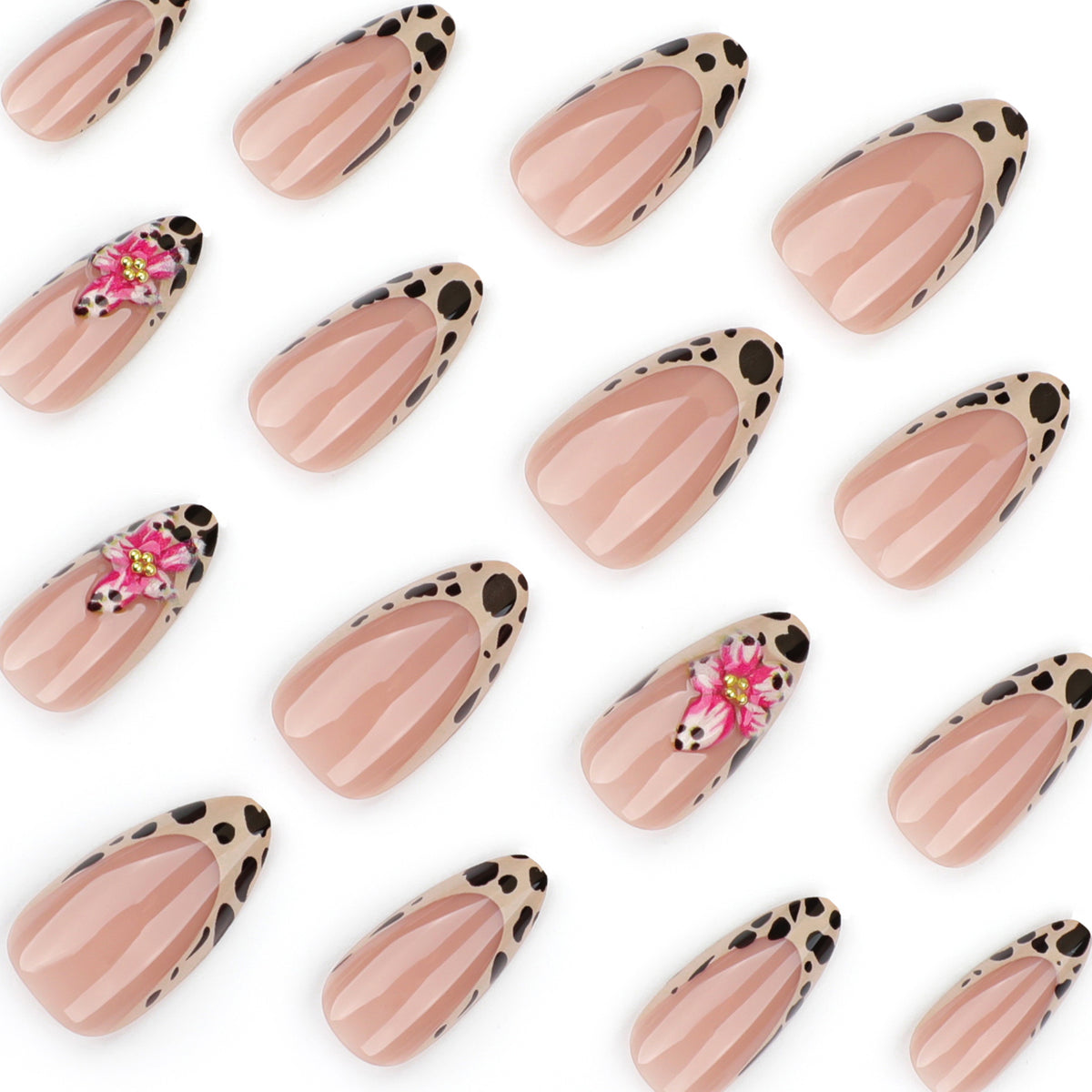 Künstliche Nagelkunst mit floralem Design und stilvollem Leopardenmuster Brehn