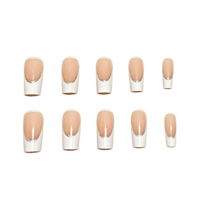 Elegantes French Tip Nagelkunstset Brehn