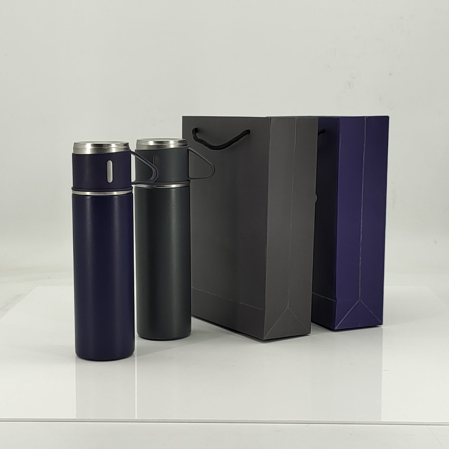 Damen Isolierflasche mit integrierten Tassen Brehn