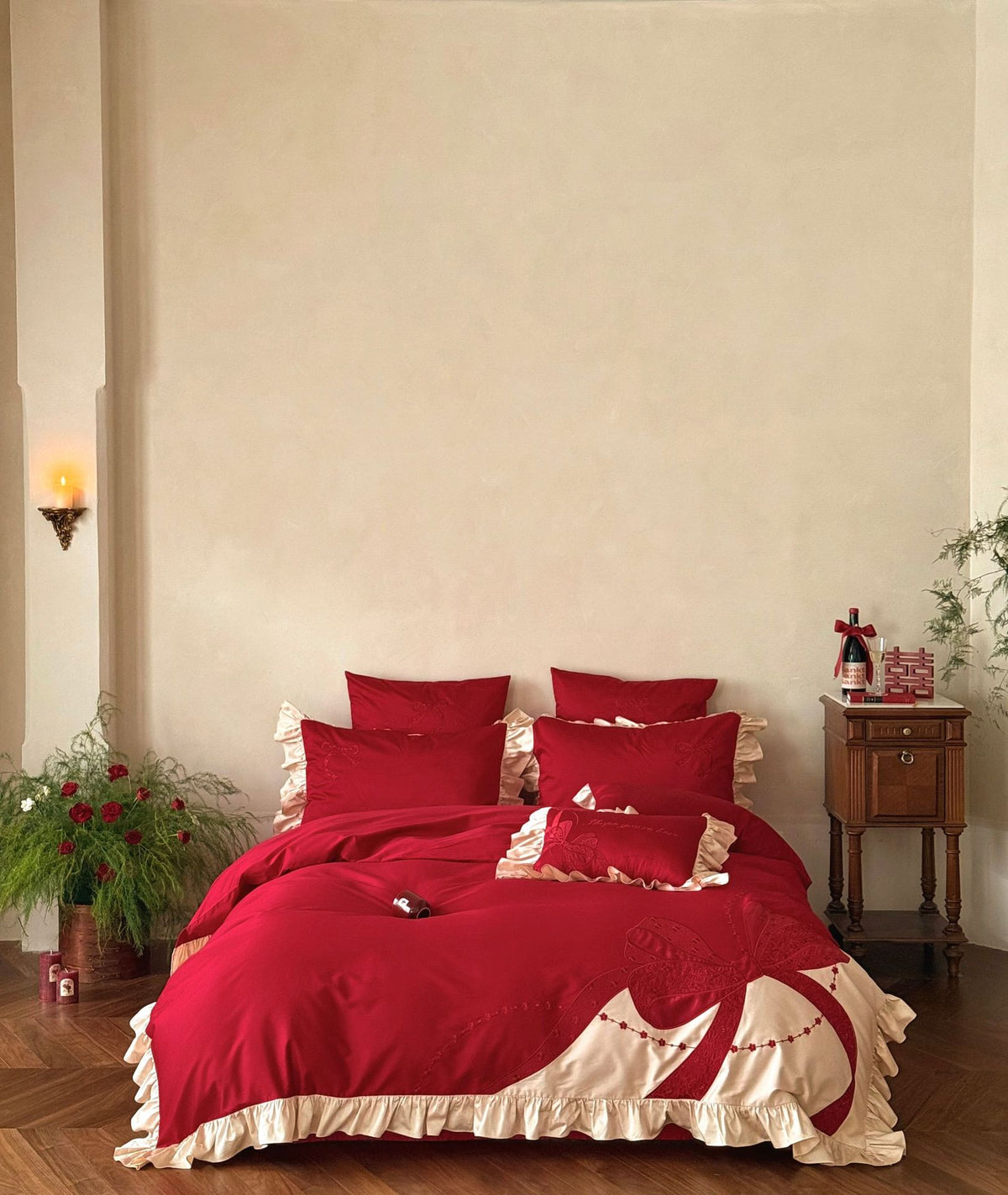 Premium Satin-Bettgarnitur mit Volant-Rüsche und applizierter Schleifen-Stickerei Brehn