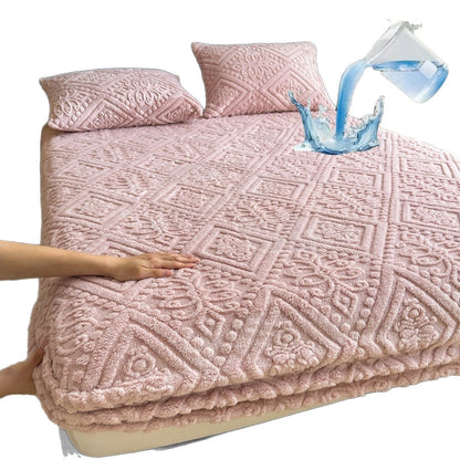 Luxuriöse geprägte Fleece-Bettdecke