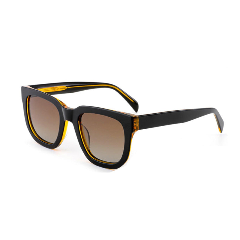 Damen modische Sonnenbrille mit robustem Kunststoffrahmen und braunen Gläsern Brehn