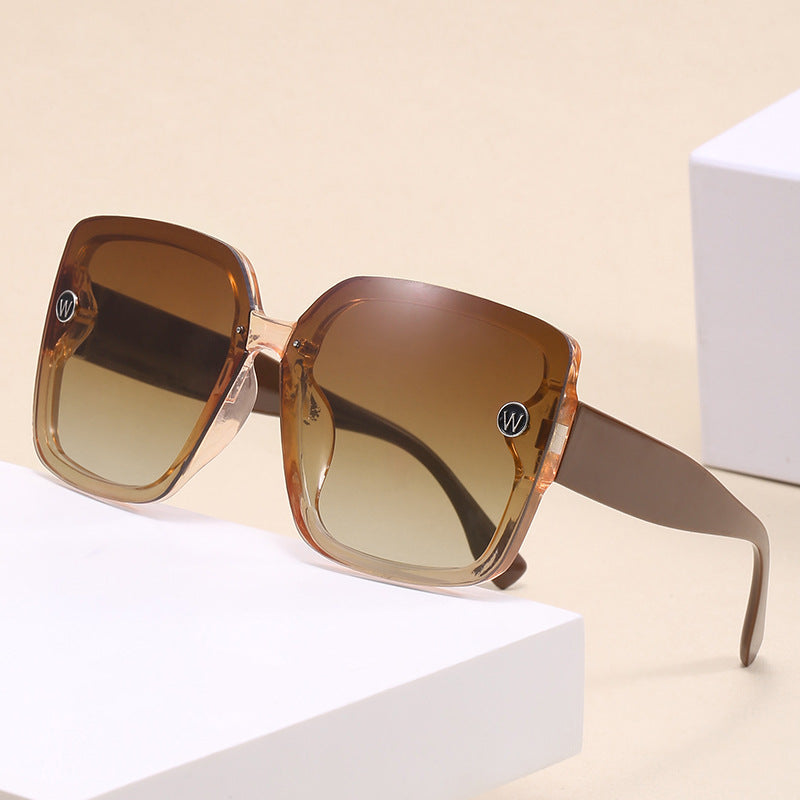 Damen modische quadratische Sonnenbrille mit extravagantem Design Brehn