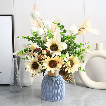 Dekorative Sonnenblumenblumenarrangement