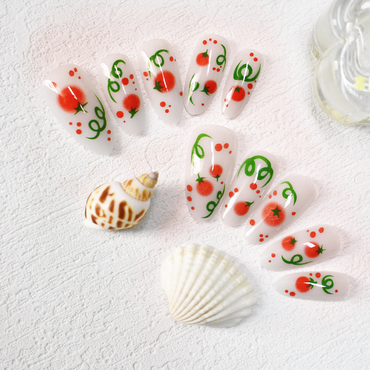 Themen Press-On Nagelkunst mit Tomatenmuster Brehn