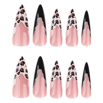 Kunstvolle Stiletto-Nägel im eleganten Leoparden-Design Brehn