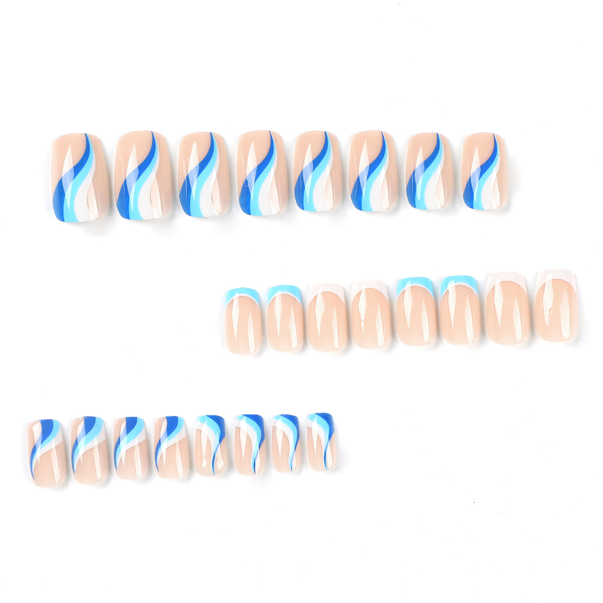 Kunstvolle und elegante Nagelverlängerungen mit Wellen-Design Brehn