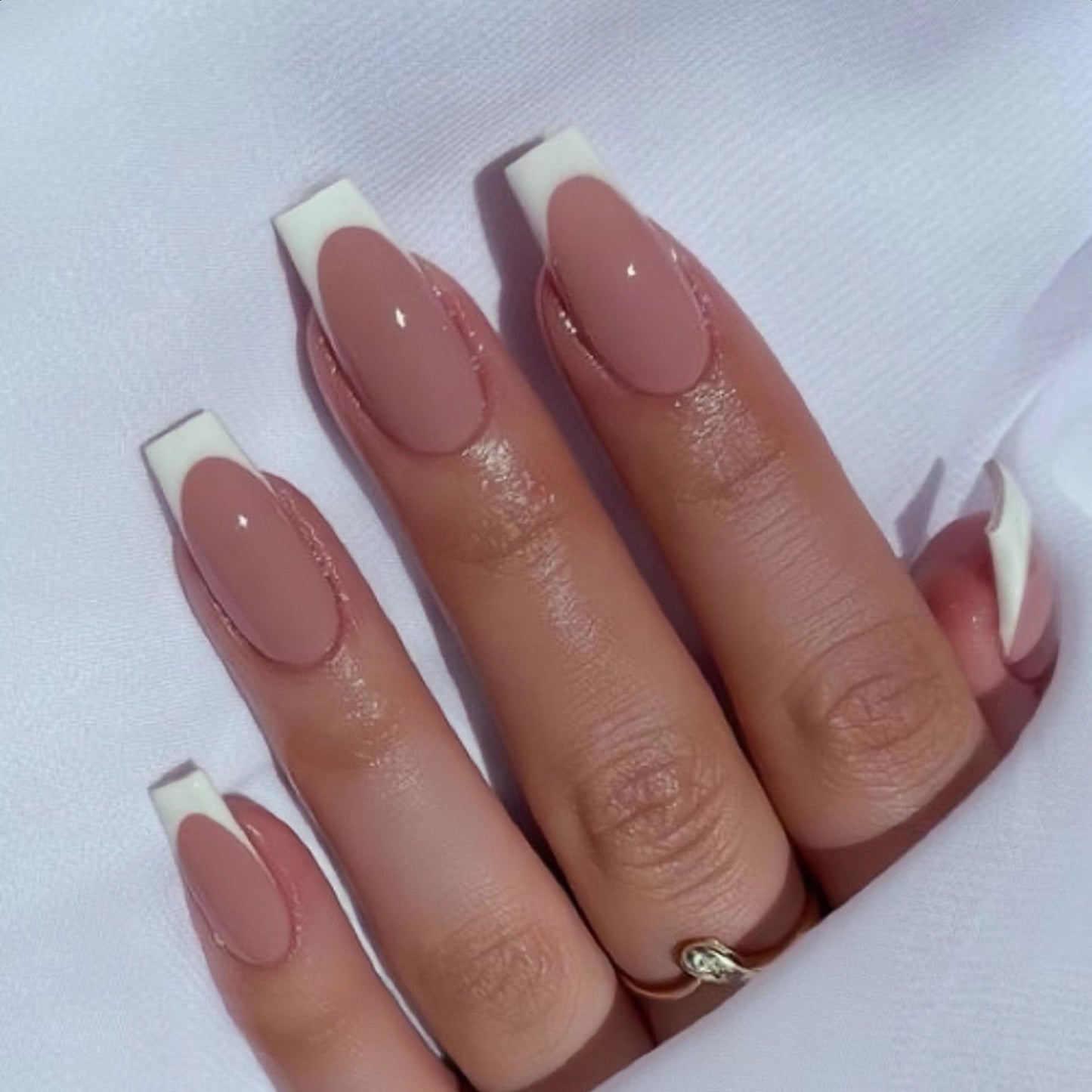 Elegante French Tip Nagelkunstverlängerungen Brehn