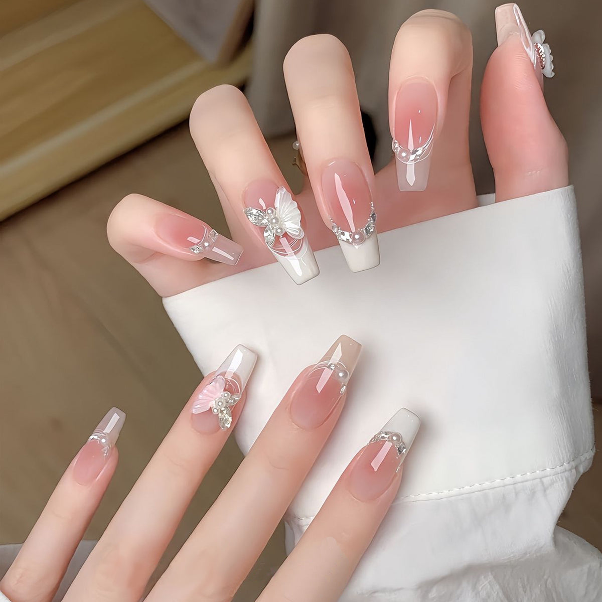 Glänzendes Nagelset Brehn