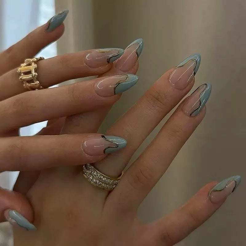 Elegante Kunstnagelspitzen mit stilvollem Design Brehn