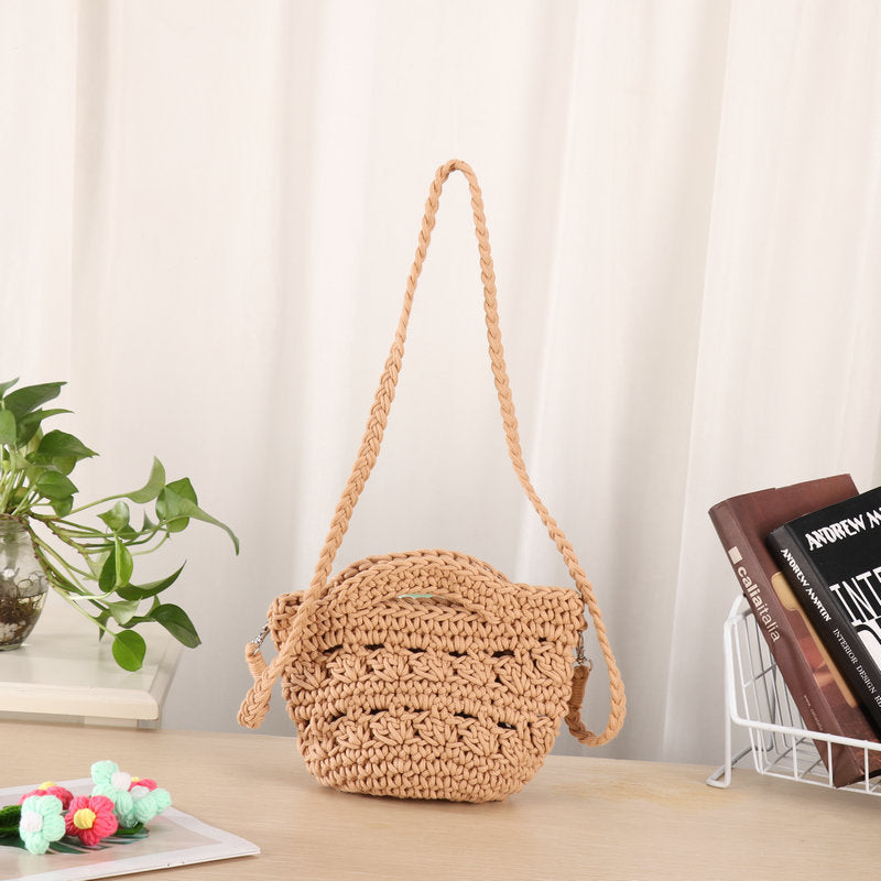 Handgefertigte Umhängetasche mit Einzigartigem Strickdesign Brehn