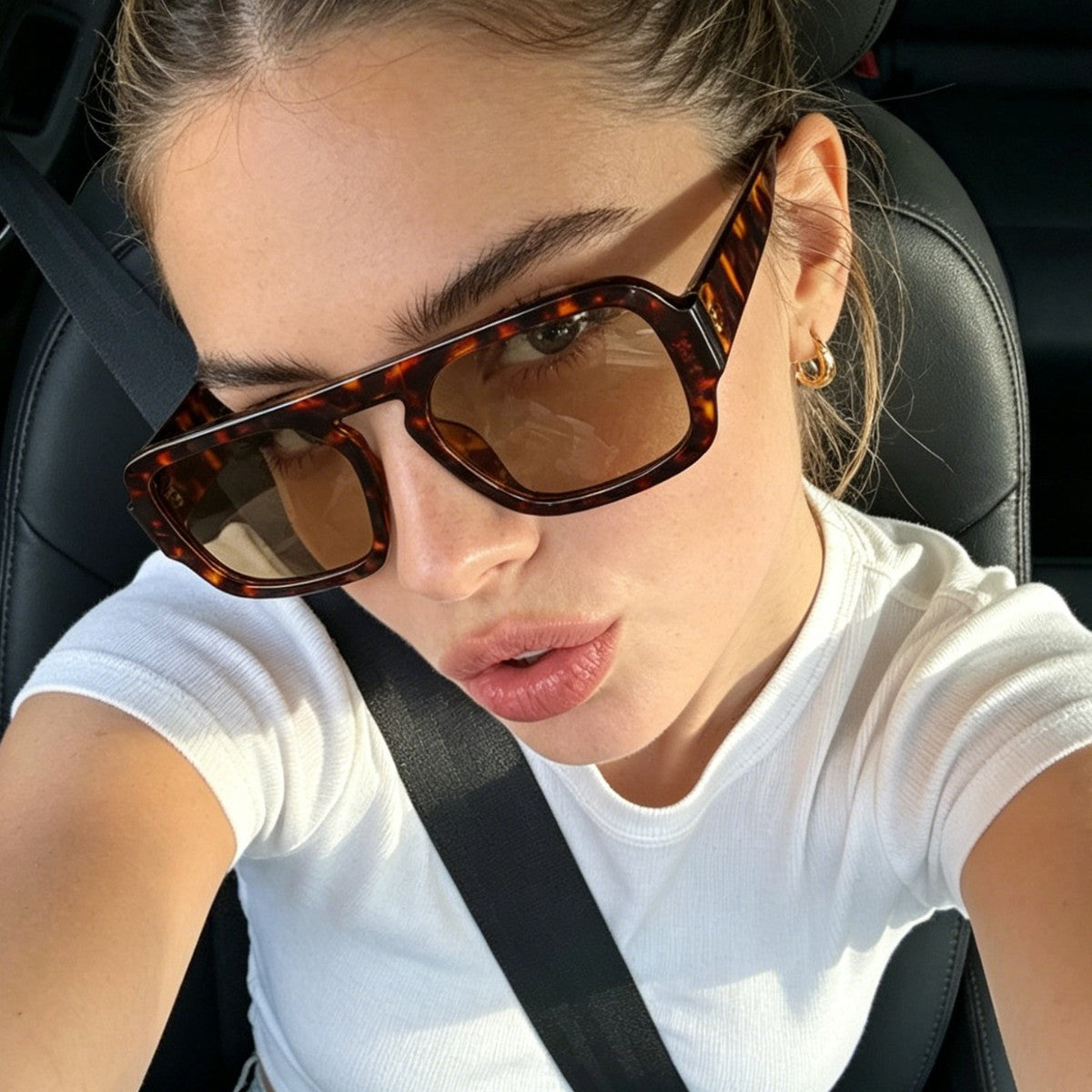 Damen stylische quadratische Sonnenbrille mit breitem Rahmen und UV-Schutz Brehn