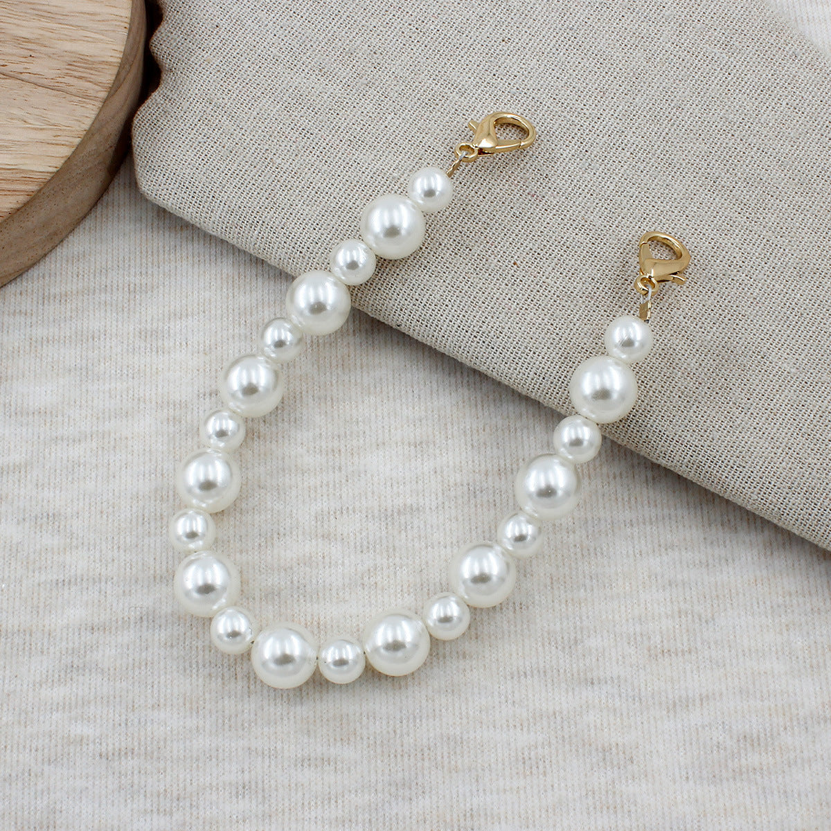 Elegantes Perlenaccessoire Brehn