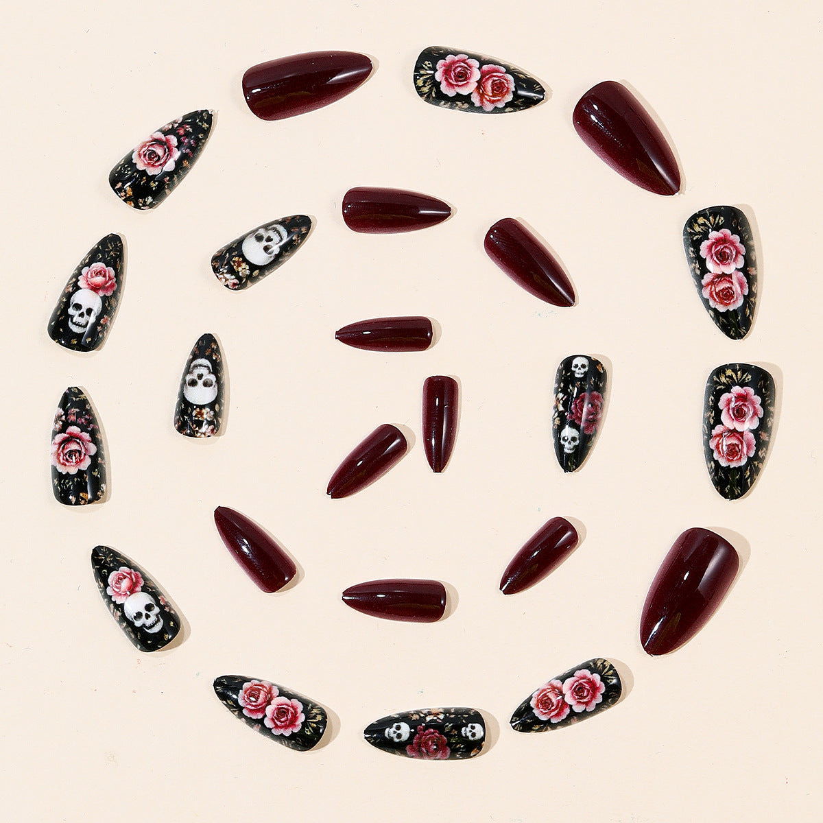 Gothic Floral und Skull Akzent Nagelkunst Verlängerungen Brehn