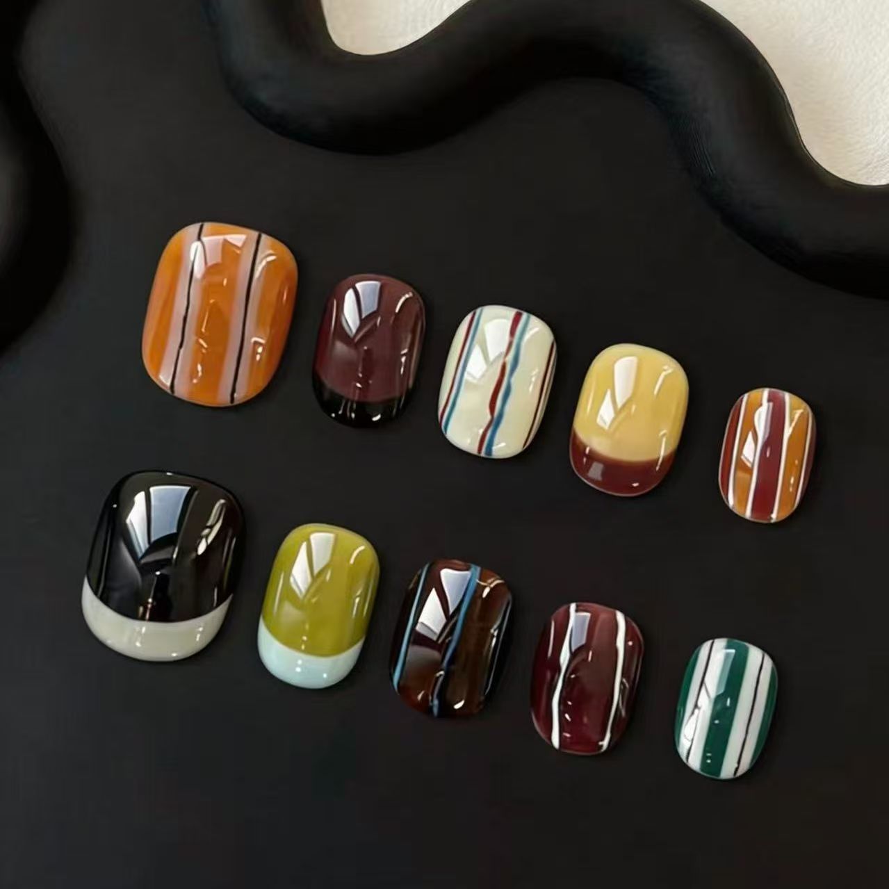 Künstlerisches katzenmotiviertes Press-On-Nagelkunstset Brehn