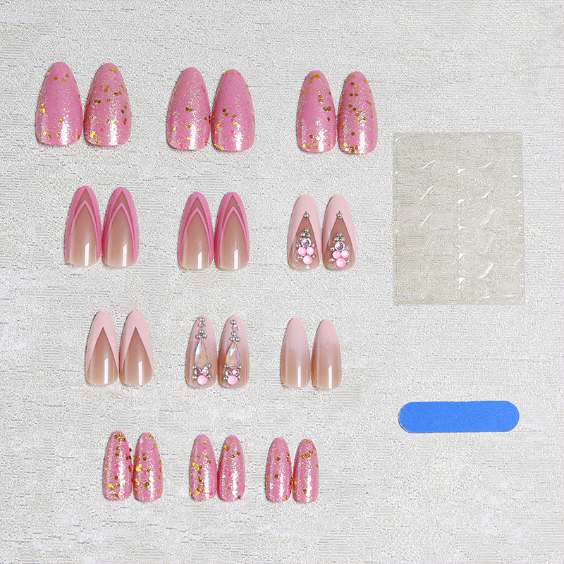 Kreative Nagelspitzen Brehn