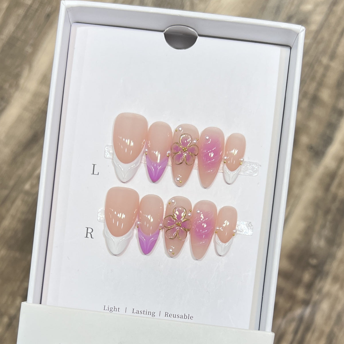 Künstlerisches Floral Press-On Nagelset Brehn