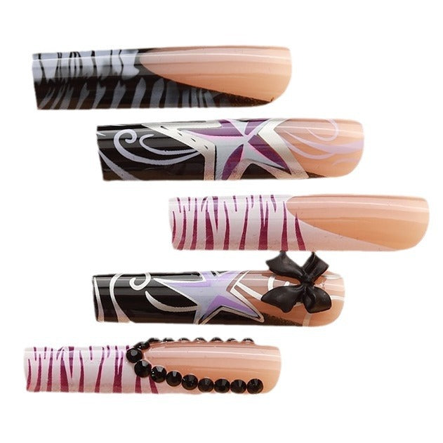 Künstlerisches thematisches Nagelspitzen-Set Brehn