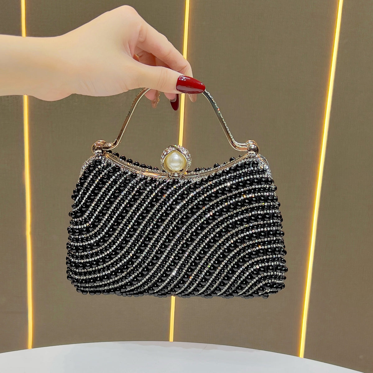 Verzierte Perlen Abendhandtasche