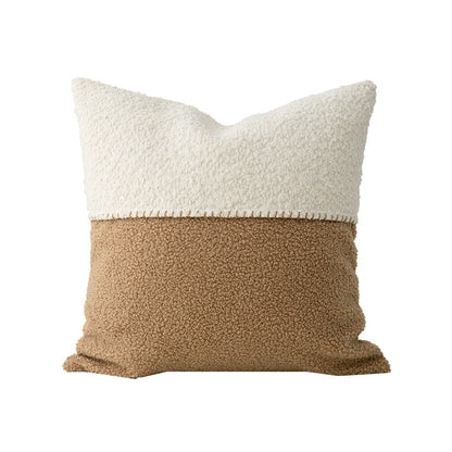 Dekoratives Bouclé-Kissen mit Teddy-Fleece-Struktur und Ziernaht Brehn