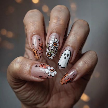 Künstlerische florale Press-On Nagelkunst
