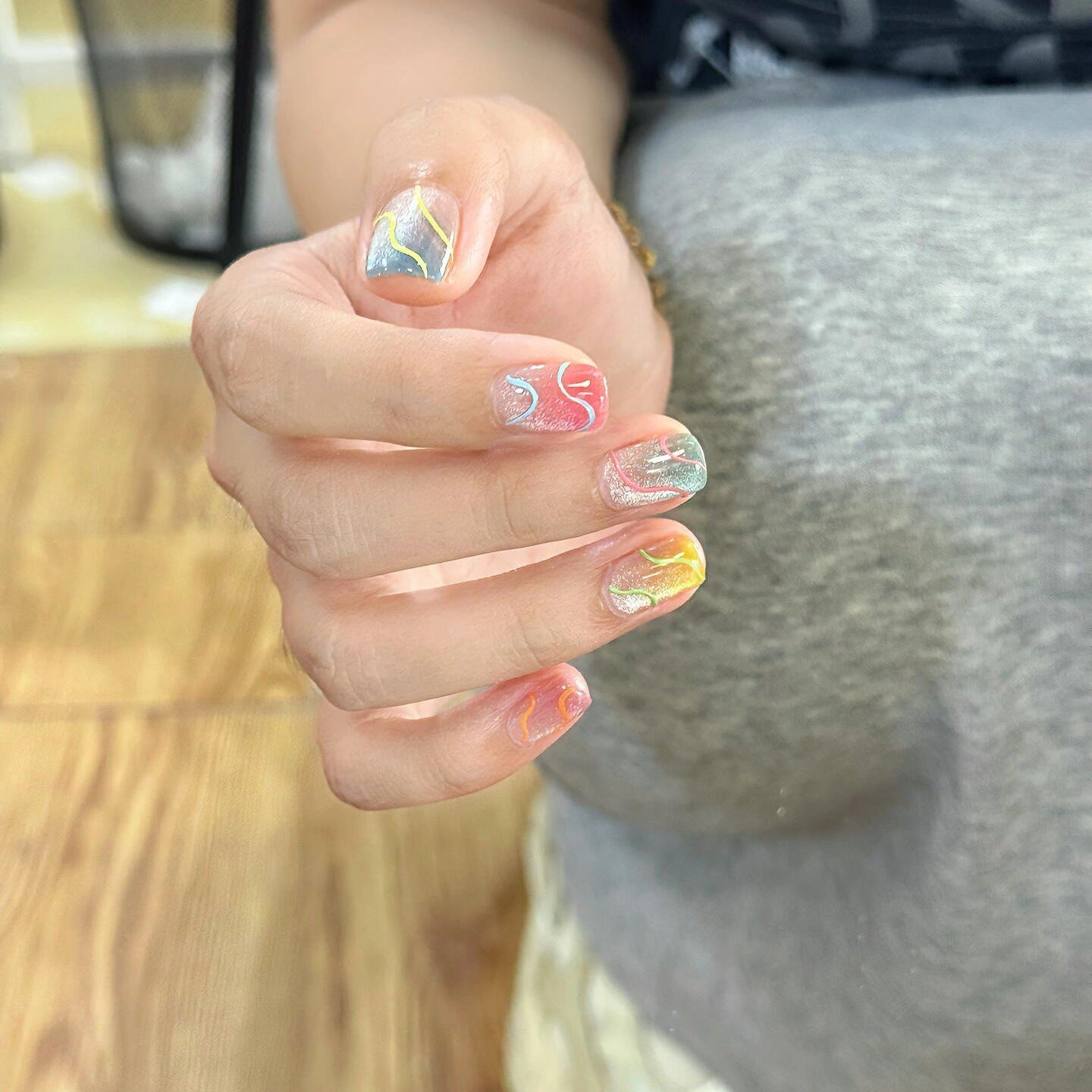 Kunstnägel mit Farbenfrohem Design Brehn
