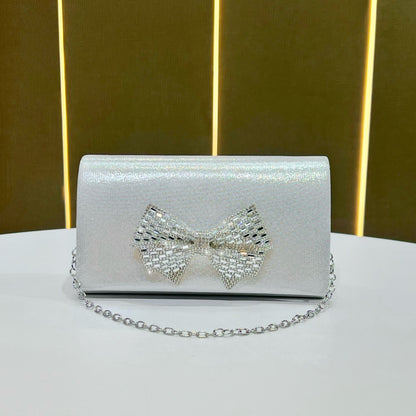 Bogen-verzierte Abendclutch