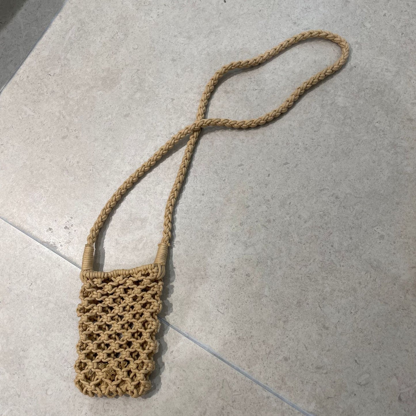 Minimalistische Handykette Brehn