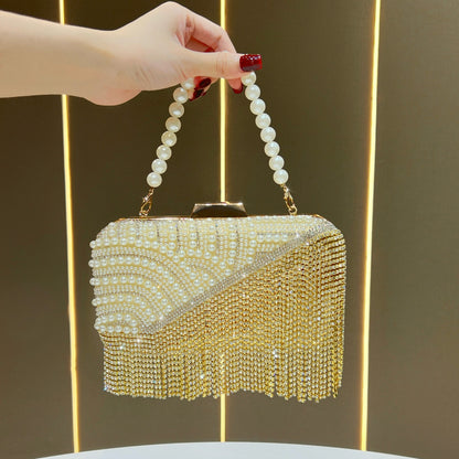 Perlenverzierte Abendhandtasche