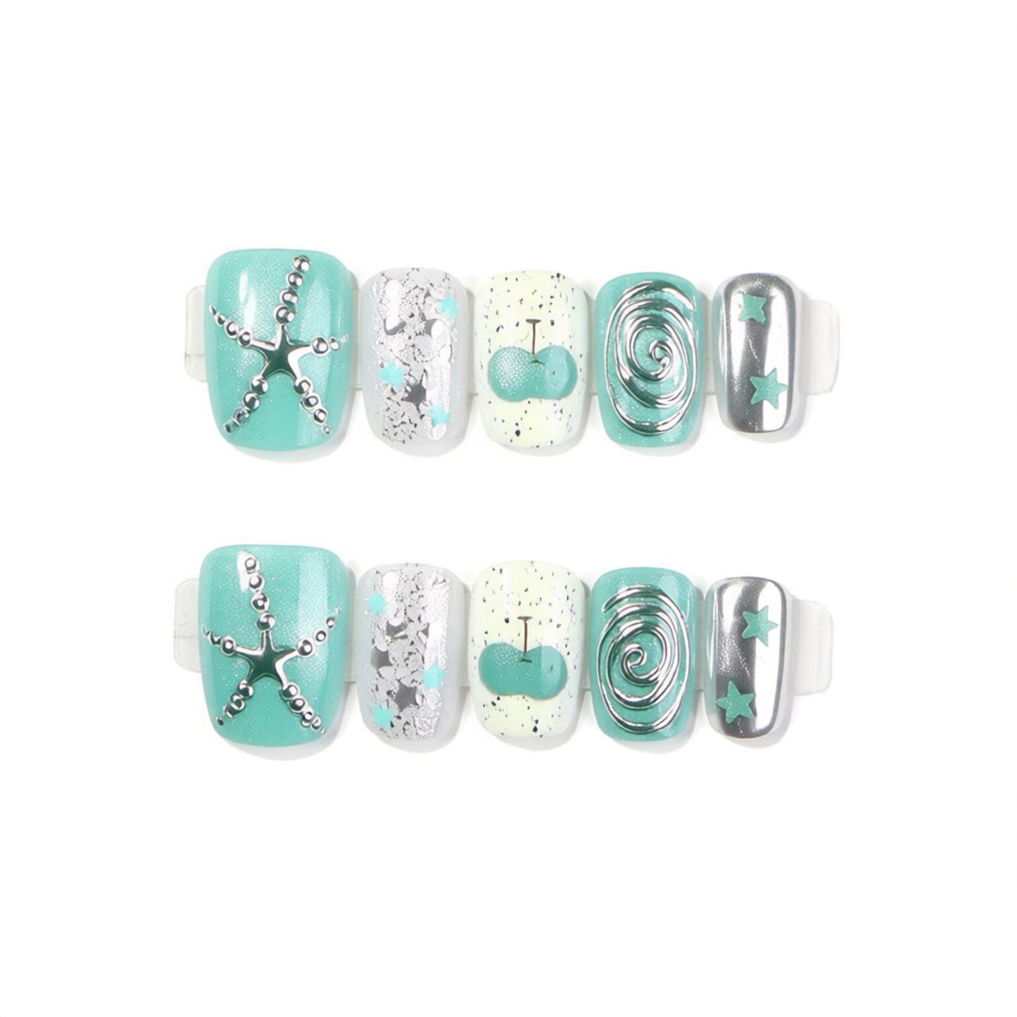 Dekorativer Press-On Nagelkunst Set mit Seesternen und silbernen Akzenten Brehn