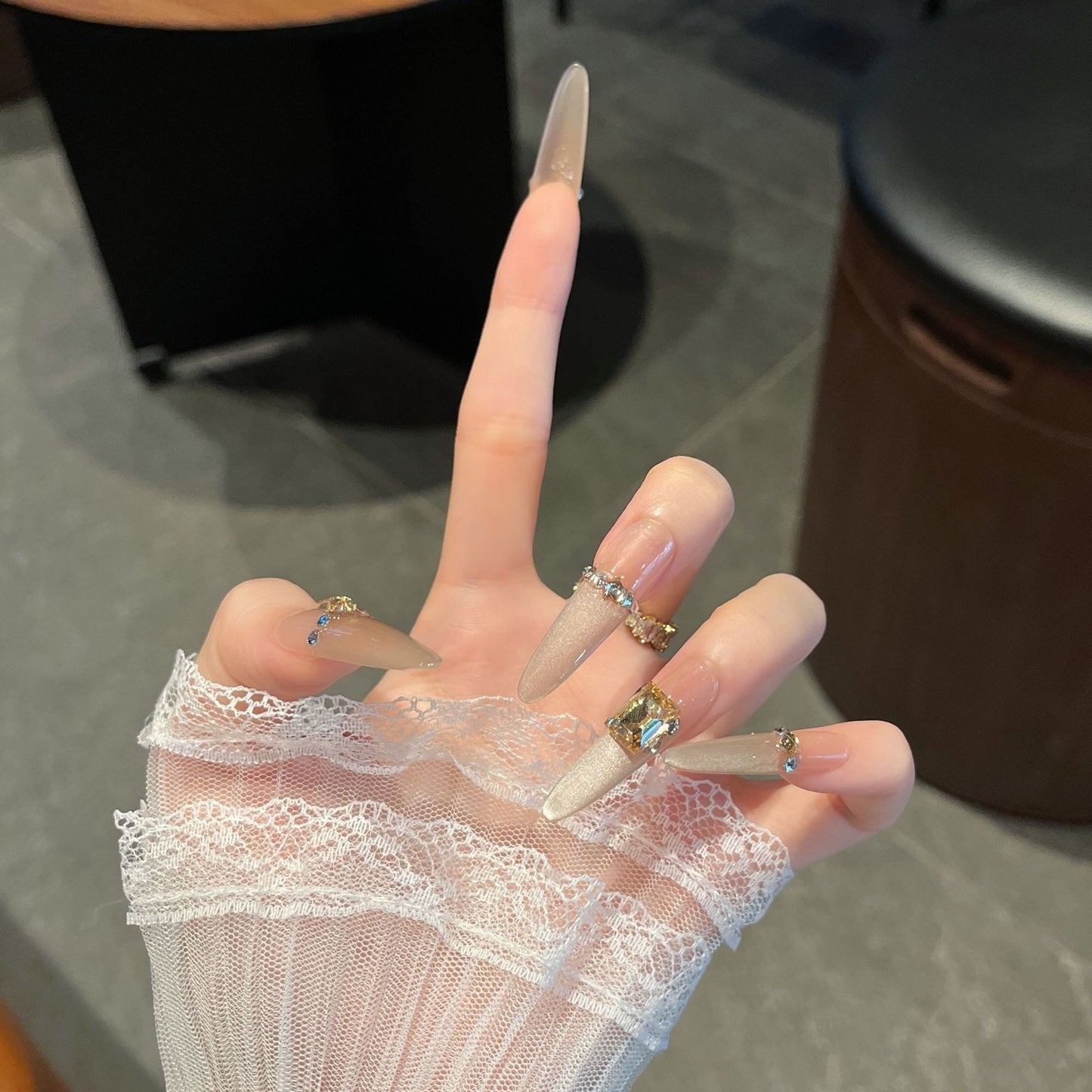 Luxus Strass-Akzent Press-On Nagelverlängerungen Brehn