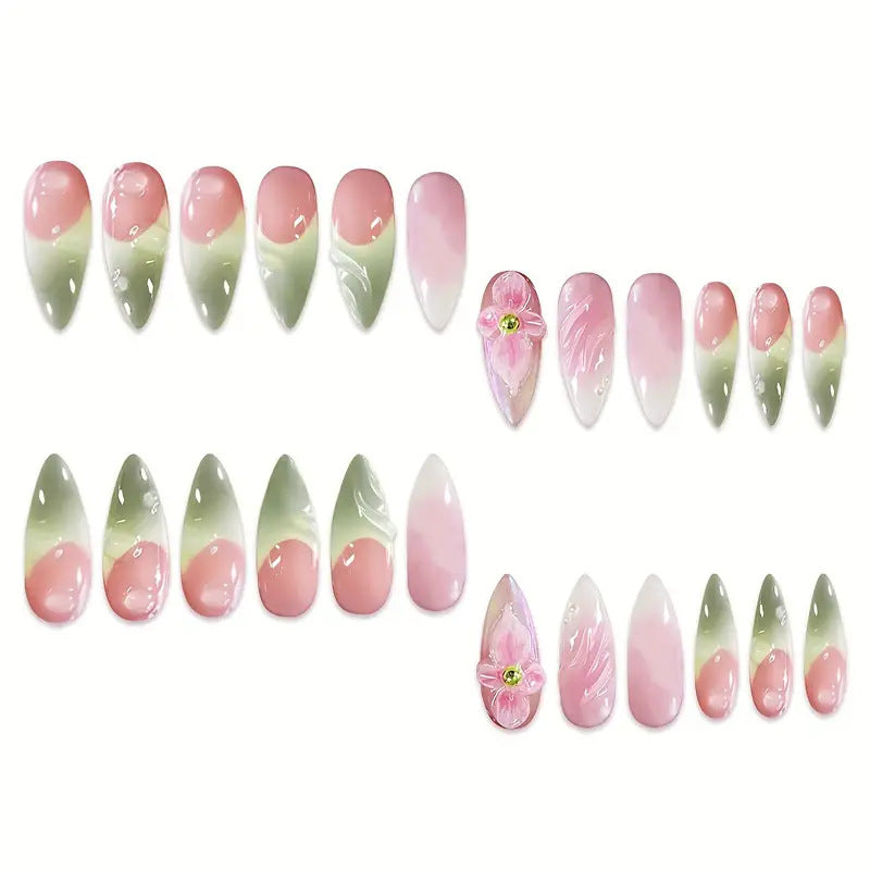 Künstlerische florale 3D Press-On Nagelkunst Brehn