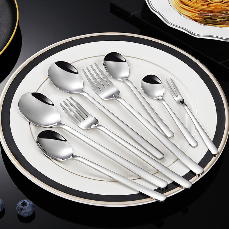 Eleganter Dessertlöffel mit Luxuriöser Goldener Oberfläche Brehn