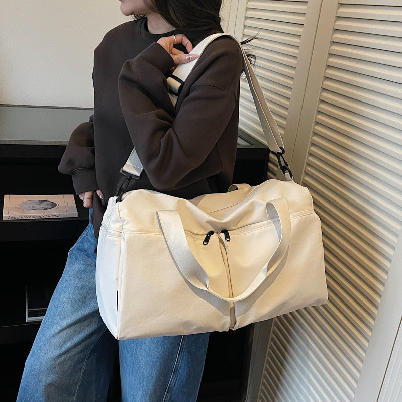 Sportliche Reisetasche mit Erweiterbaren Fächern Brehn