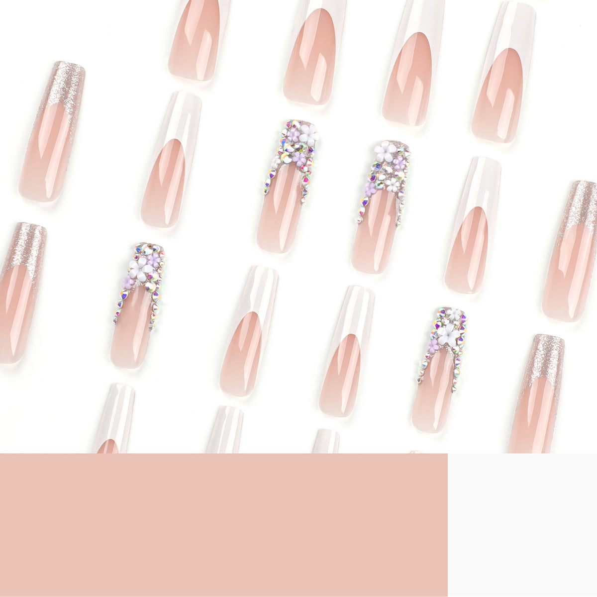 Kunstvolle Nagelverlängerungen mit Glitzer- und Blumendekor Brehn