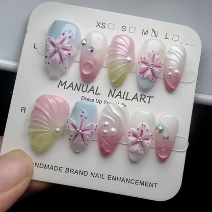 Romantisches Kuss-inspiriertes Press-On Nagelkunstset