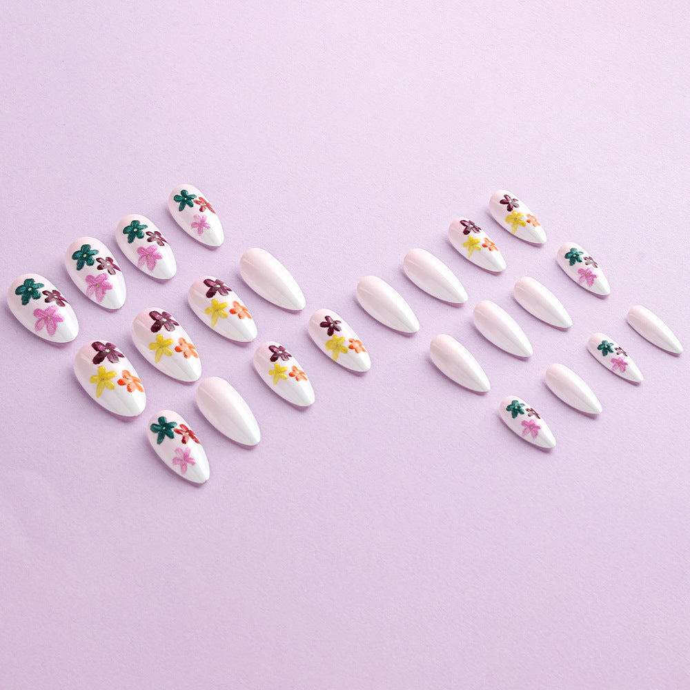 Florales verziertes Nagelkunstset Brehn