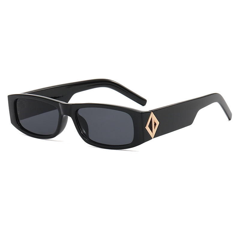 Damen modische rechteckige Sonnenbrille mit stilvollem Metallapplikation Brehn