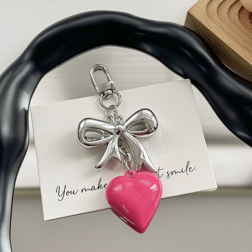 Herzförmiger Charm Schlüsselanhänger Brehn