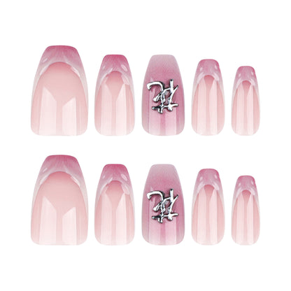 Kunstvolle Stiletto-Nägel mit floralen Akzenten und 3D-Details Brehn