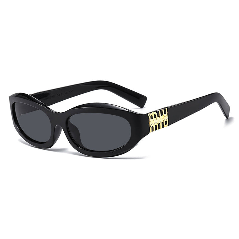 Damen modische Sonnenbrille im geschwungenen Design mit luxuriösen Details Brehn